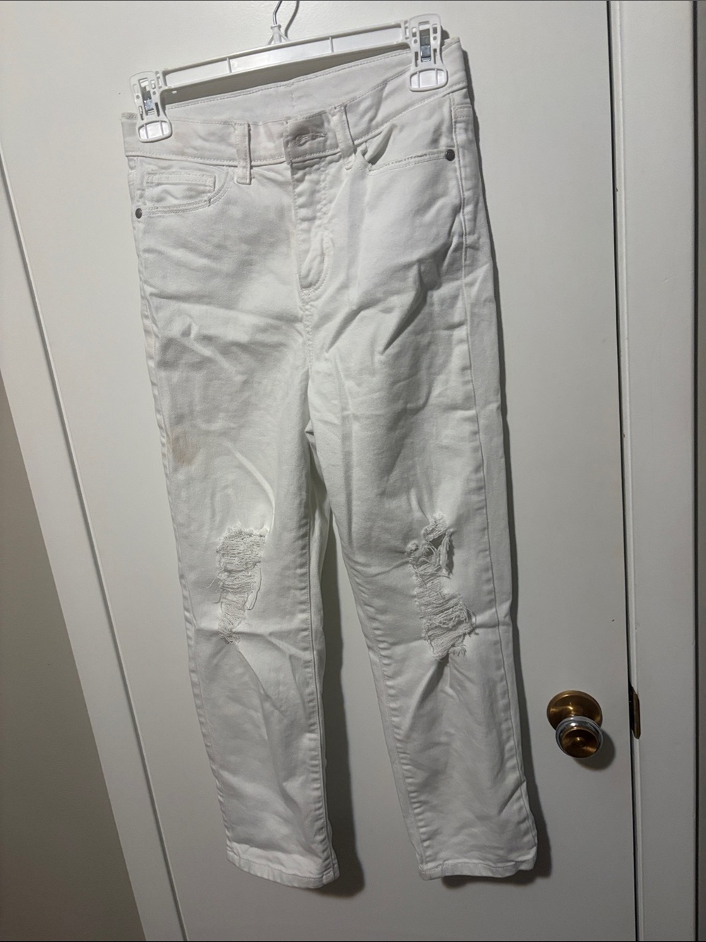 art class White Straight-Leg Distressed Jeans